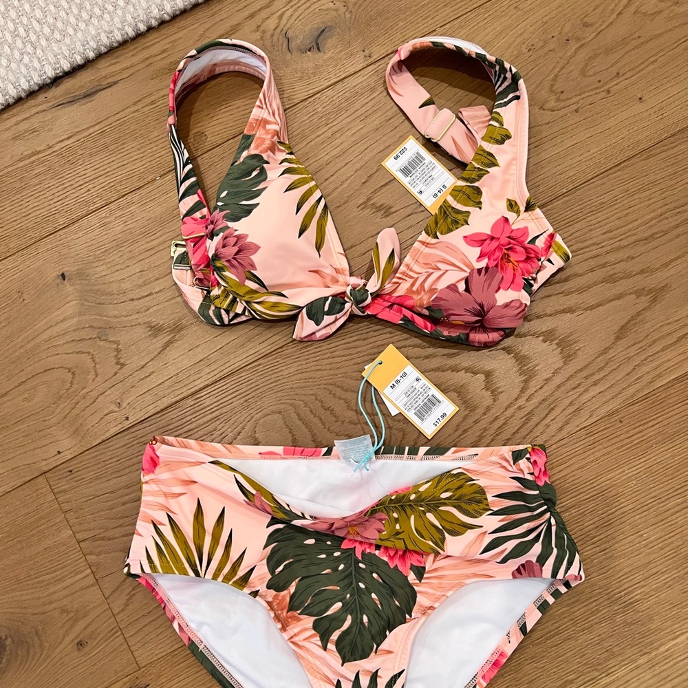 Pink floral bikini top